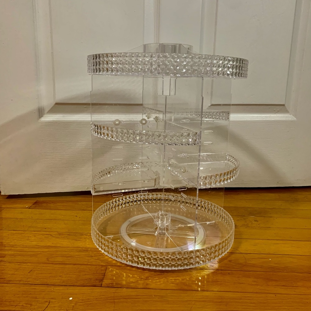 Makeup, bathroom, or top table Organizer!!!